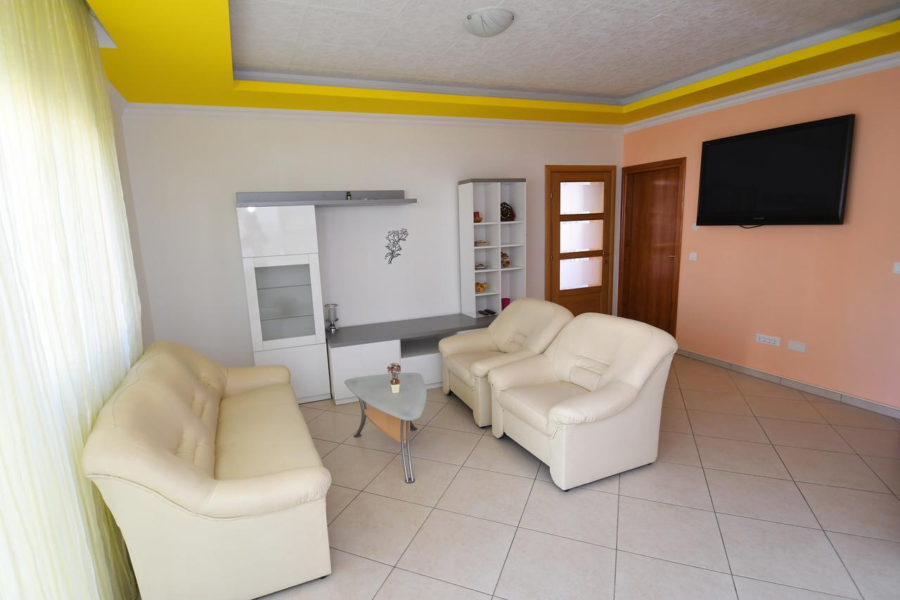 Apartment Mirjana 2 里耶卡 外观 照片
