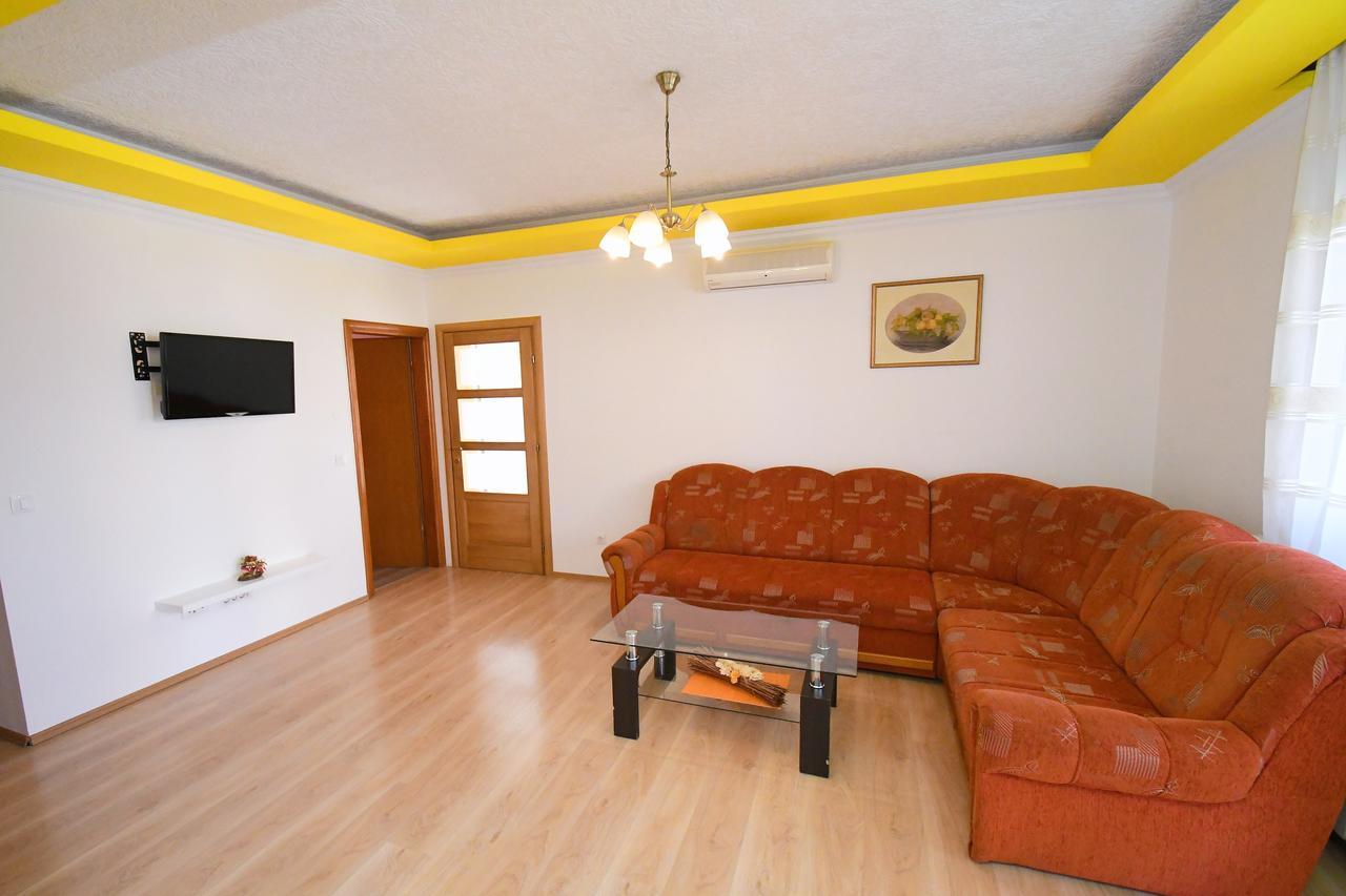 Apartment Mirjana 2 里耶卡 外观 照片